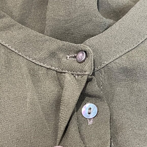 Zara Basic Chiffon Blouse Women's Size Large Green Military Style Long Sleeves - Picture 6 of 7
